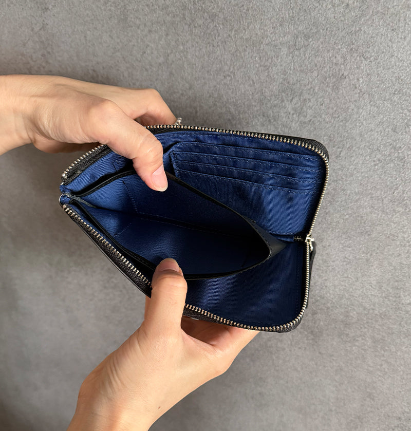 L Zip Wallet | 「霧（Kiri）」夜霧のようなグラデーションのコンパクト長財布