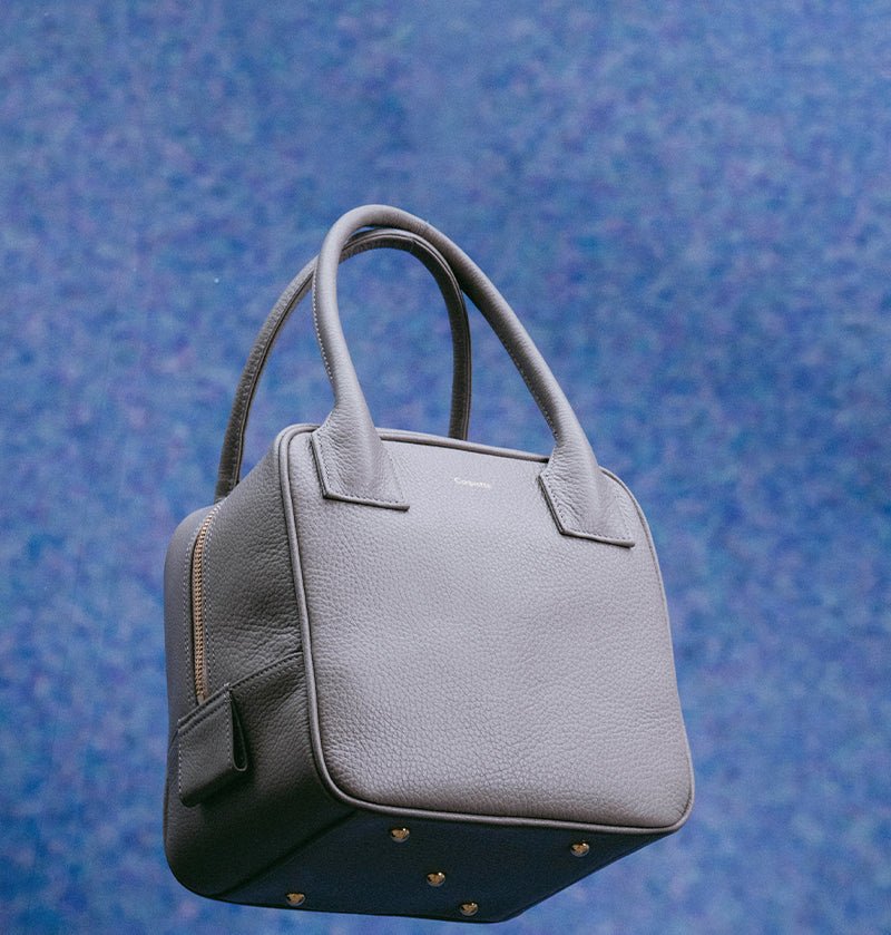 Cubic キュービック型ハンドバッグ（トープ） - Coquette Online Shop