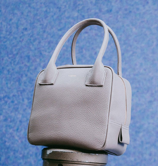 Cubic キュービック型ハンドバッグ（トープ） - Coquette Online Shop
