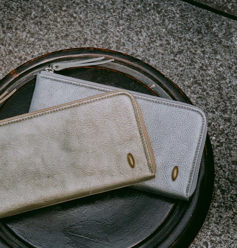 L Zip Wallet | 「眩（Gen）」華やかな輝きを纏ったコンパクト長財布 - Coquette Online Shop