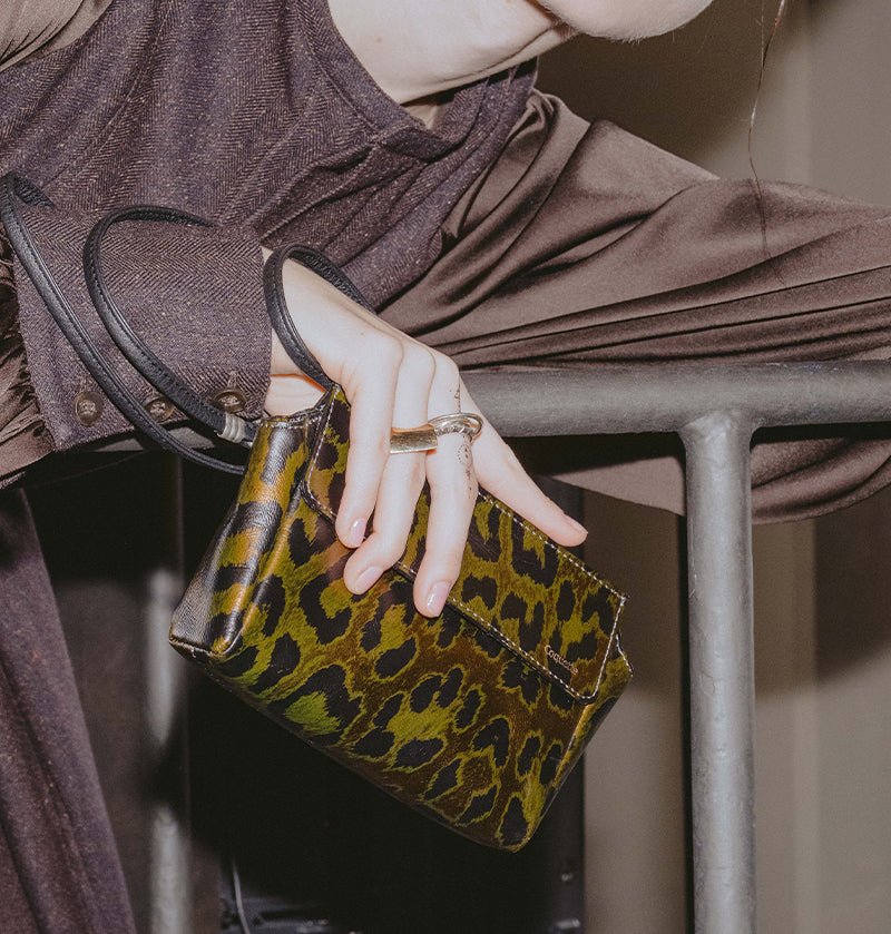 MINI LOU（ミニ ルー）ショルダーバッグ （レオパード柄） - Coquette Online Shop