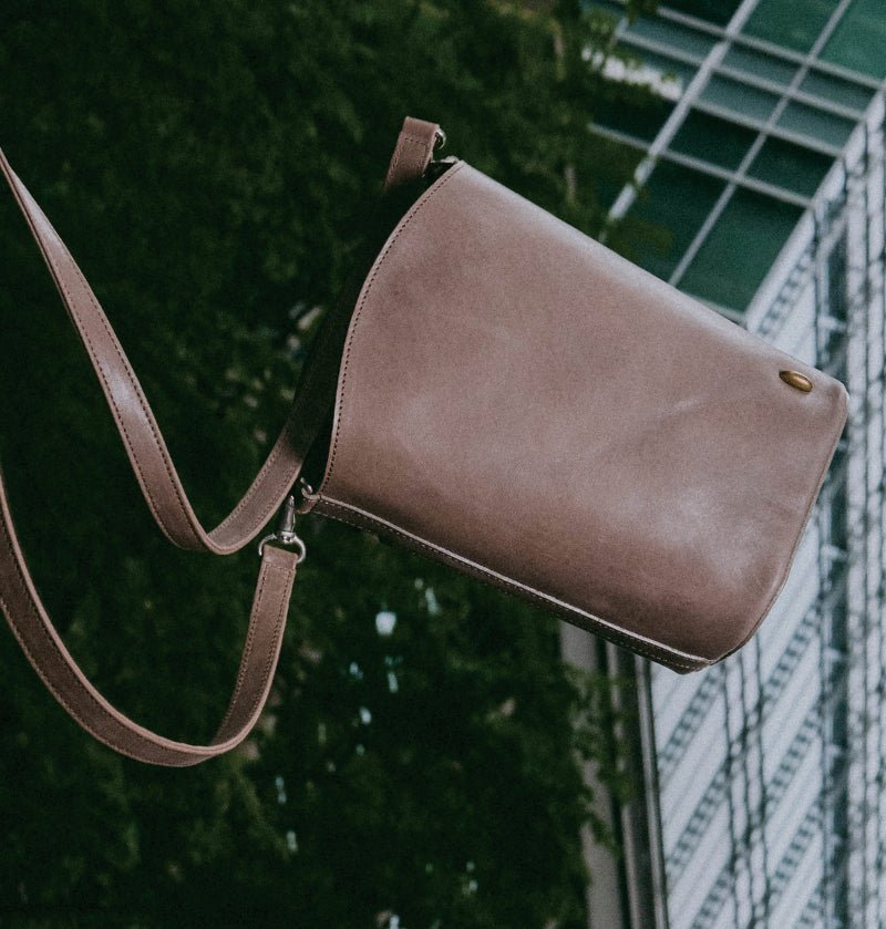 Shoulder Bucket（ショルダーバケット）｜ベジタブルタンニン・軽量バケツ型ショルダーバッグ - Coquette Online Shop