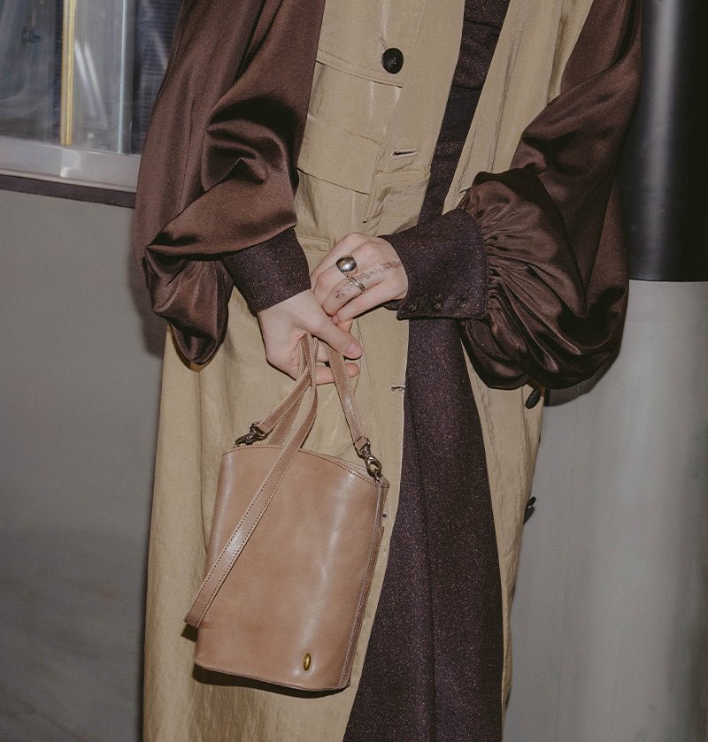 Shoulder Bucket（ショルダーバケット）｜ベジタブルタンニン・軽量バケツ型ショルダーバッグ - Coquette Online Shop