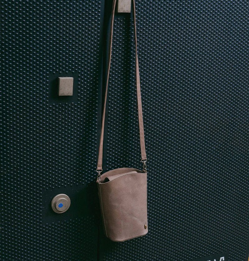 Shoulder Bucket（ショルダーバケット）｜ベジタブルタンニン・軽量バケツ型ショルダーバッグ - Coquette Online Shop
